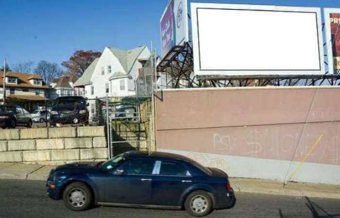 E Third St NS 50ft E/O Hartford Av F/E - 1 Media