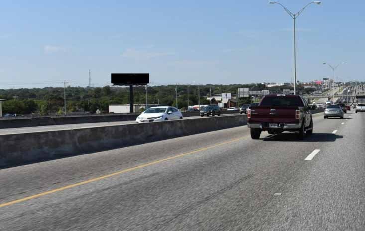 Location photo for Interstate 35 Access Rd (Live Oak)