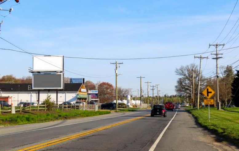 Location photo for N Broad St near Broad St @ Greenlawn Blvd (Middletown)