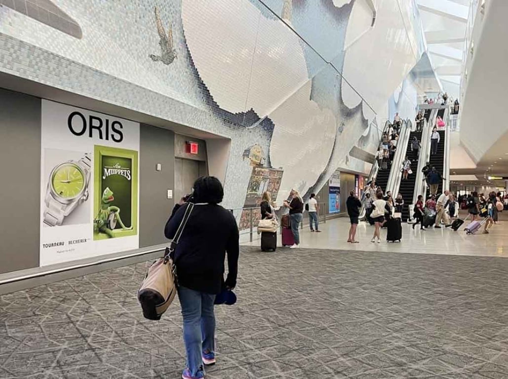 Static in LA GUARDIA AIRPORT, NY