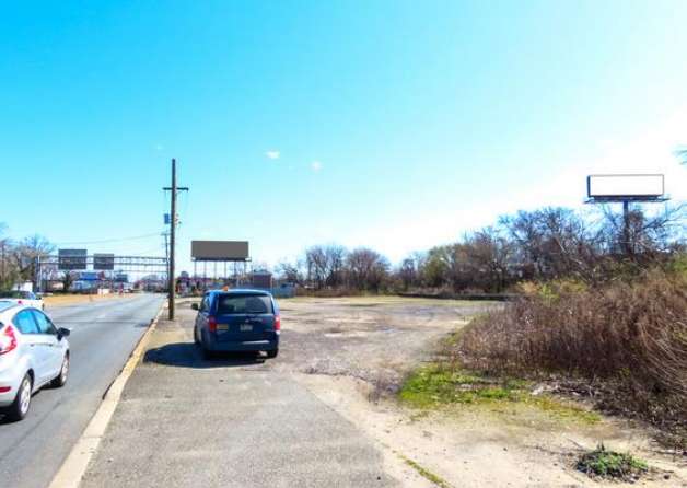 Location photo for Strand Ave near DaVita Pennsauken Dialysis Center (Pennsauken)
