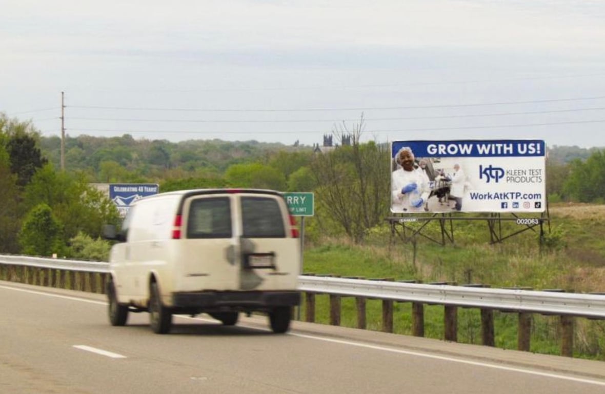 Sr 21 Great Lakes Blvd WS 0.7mi N/O Lake Av F/N - 1 Media