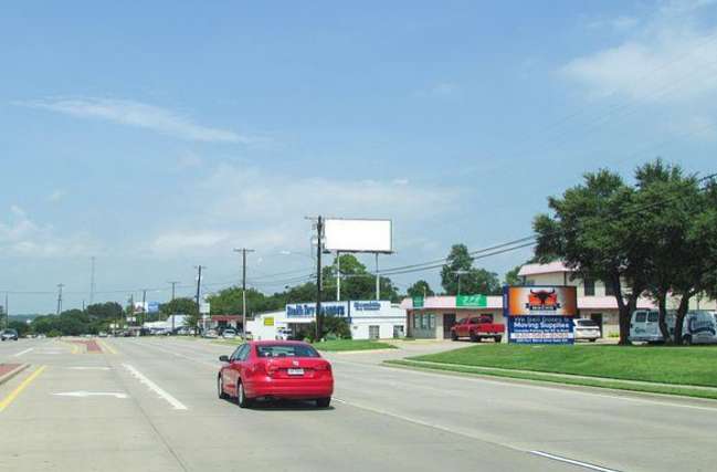 Location photo for Fort Worth Dr near Fort Worth at W. Collins (Denton)