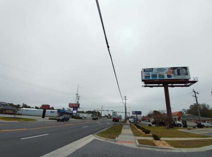 Location photo for US-70 near East Coast Square South (Morehead City)