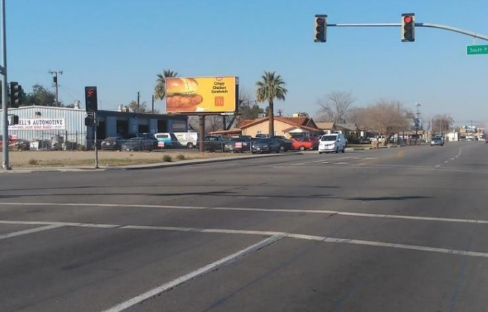 SL BRUNDAGE LN. 130' W/O SO. "P" ST. Media