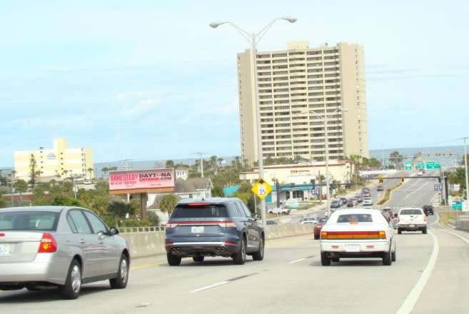 57 DUNLAWTON AVE - N/S, E/B Media