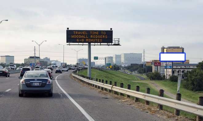 I-35E 1000' N/O Regal Row W/S F/N Media