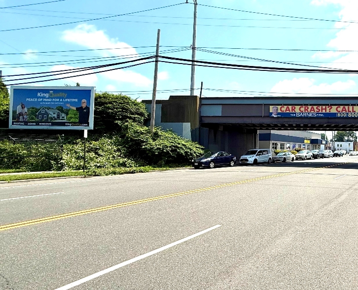 Hicksville/Bethpage: on Bethpage Rd just east of Andrews Rd, facing west