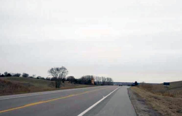 Hwy 81 MM 211.9 0.5 mi N/O 896th Rd ES, S/F Media