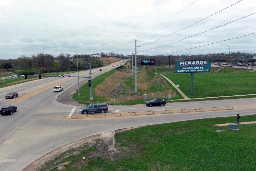 Hwy 100 headed to Lindale Mall Media