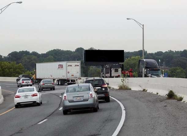 I-24 80 ft S/O Cumberland River E/S F/S Media