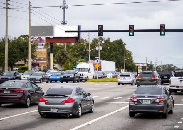 Location photo for W Colonial Dr near W Colonial Drive and N Powers Drive (Pine Hills)