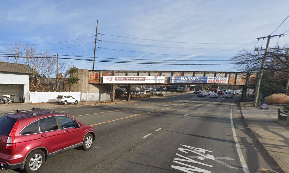 Location photo for Conklin Ave + Merritt Rd (Farmingdale)