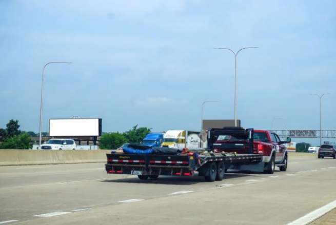 Location photo for U.S.41 near Russell Military Museum (Zion)