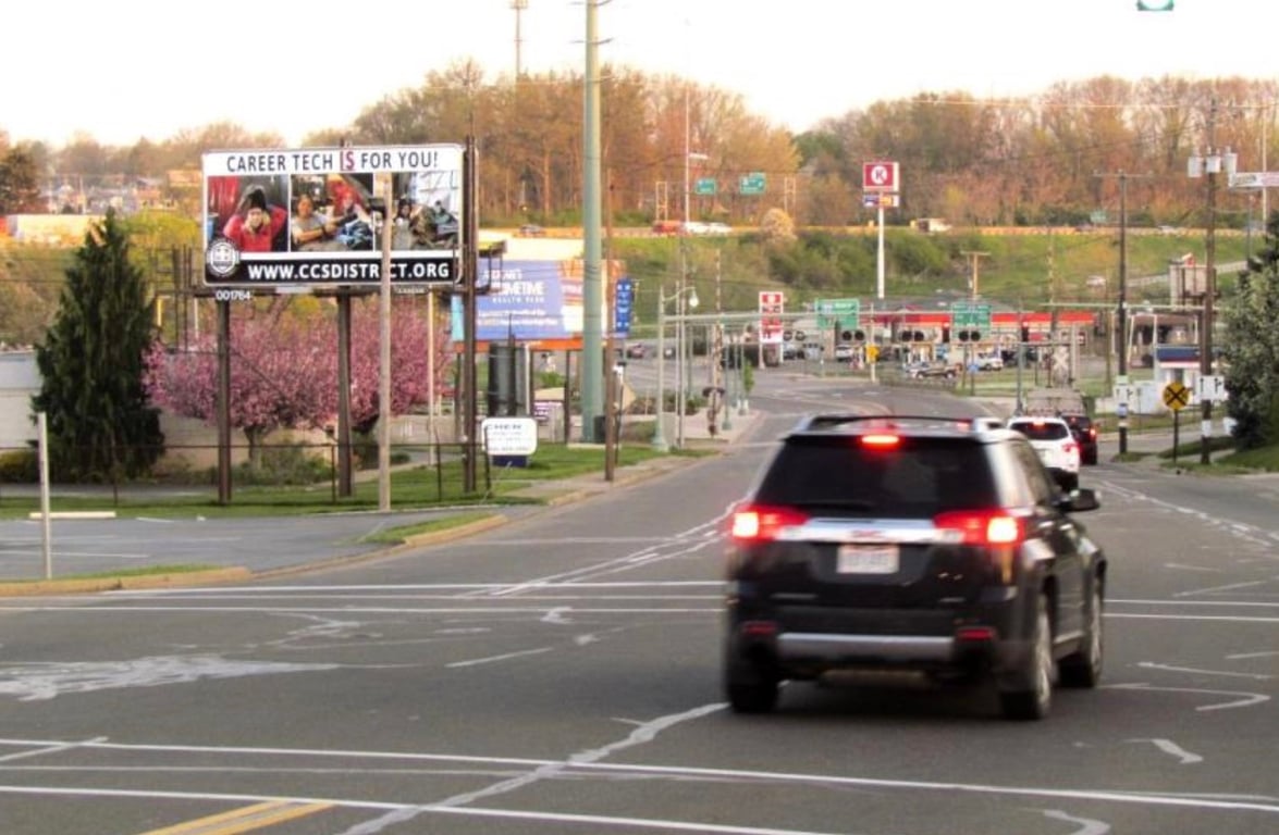 SR 687 Fulton Dr WS 100ft S/O 25th St NW F/S - 2 Media