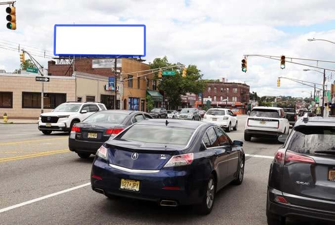 Bloomfield Ave 70 ft W/O N 12th St S/S F/E Media