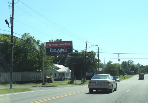 PARKWAY DR S/L 40' W/O ELOISE ST F/E Media