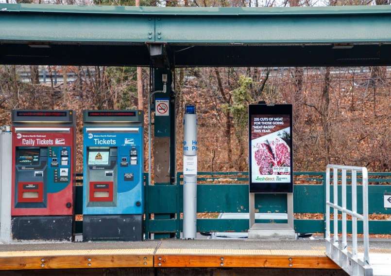 Location photo for Borden Ave near Long Island City, LIC (Queens County)