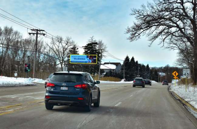 Location photo for W Dundee Rd near Camp Reinberg (Palatine)