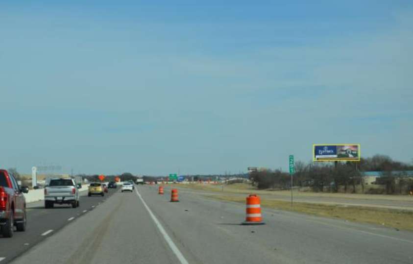 S/S I-14 1.2mi W/O 439 Media