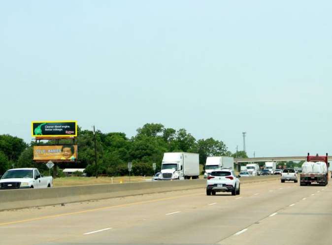 I 45 .05 MI S/O MP 243, W/S TOP Media