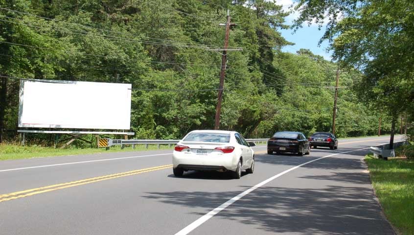 NY Rd (Rt 9), 1.75 Miles S/O Tuckerton Media