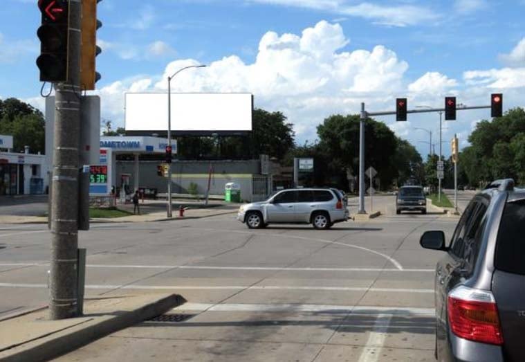 Location photo for S Howell Ave near Howell & Howard, Saveland Park (Milwaukee)