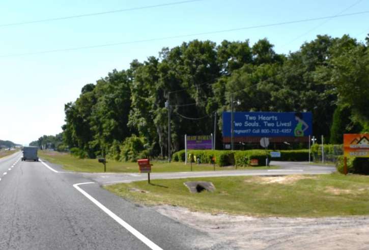 US 441 W/S 2.3 MI S/O CR 25A Media