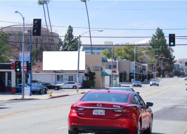 Location photo for E Walnut St near Lake Metro Station (Arriving), Catalina Villas (Pasadena)