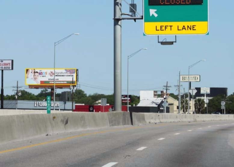 I-35E .5 MI N/O FM-3040, W/S Media