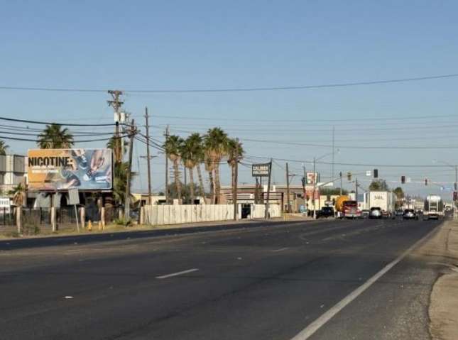 S/S E MAIN ST 1000' E/O DOGWOOD RD F/E Media