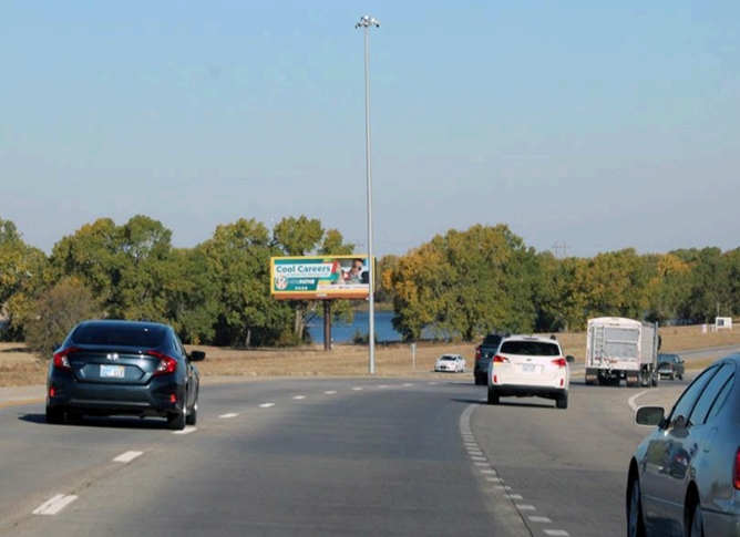 W/S S I-235 0.5mi s/o K-42 (SW Blvd) - FSE Media