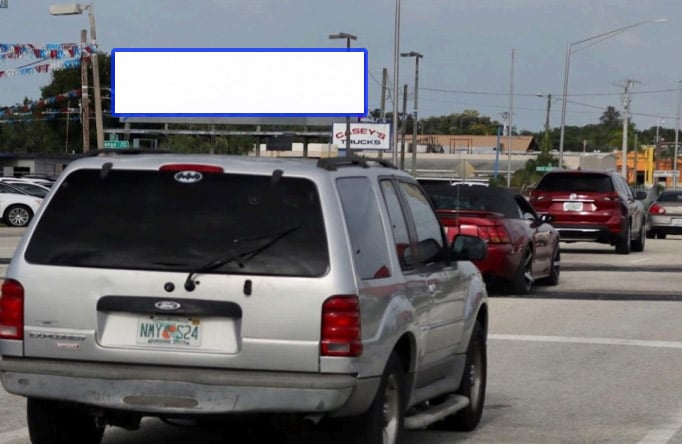 17th St .30 mi E/O Us-301 N/S F/W Media