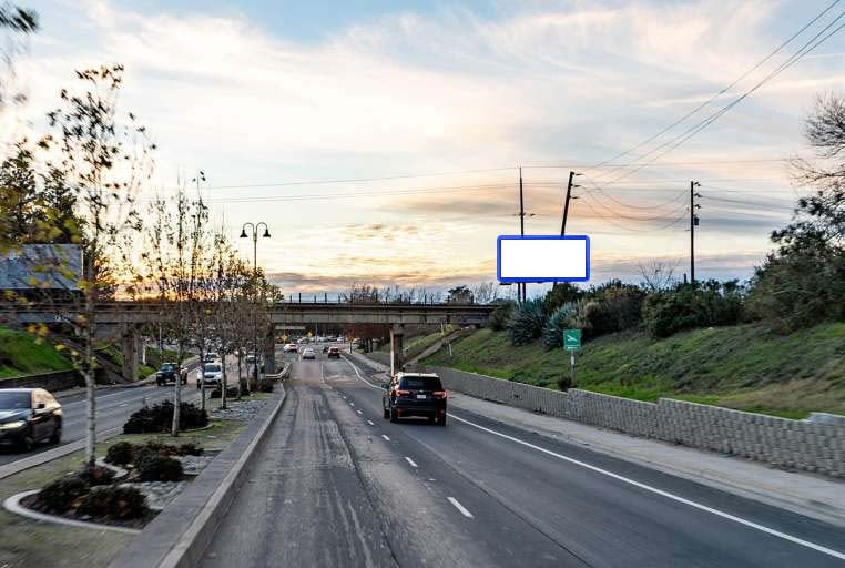 North Beale Road 1000.00 ft E/O Lindhurst N/S F/E Media