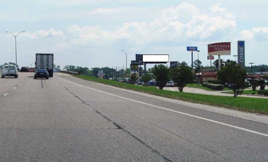 Hwy 69 200.00 ft S/O Dowlen W/S F/N Media