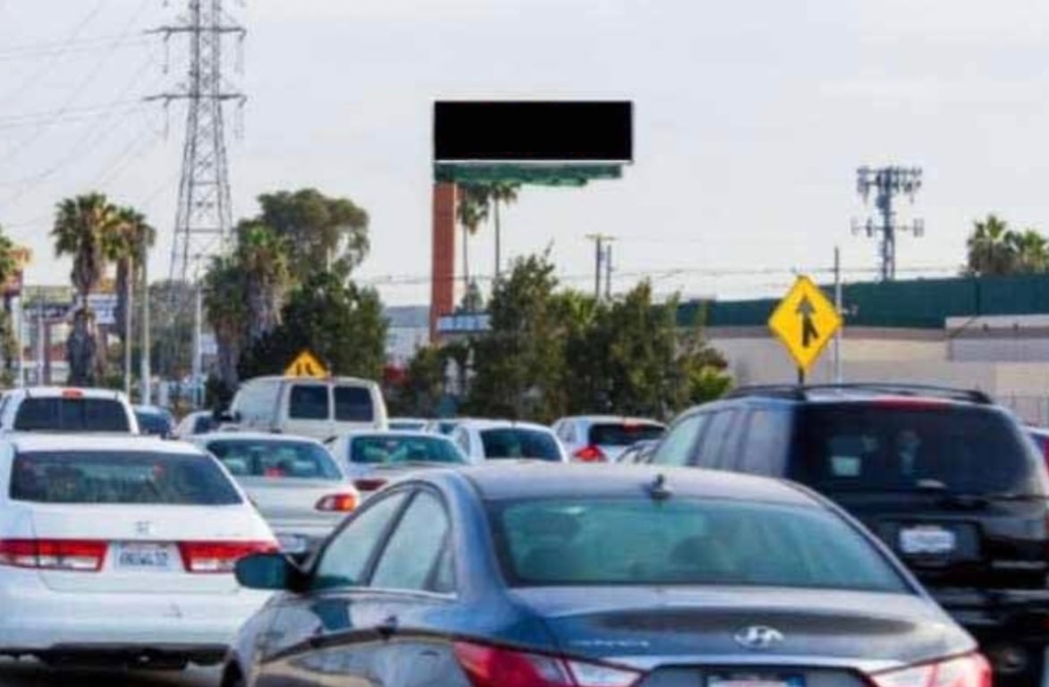 Location photo for W 30th St near Paradise Marsh (National City)