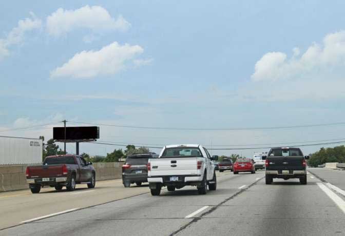 N. I-75 Fwy N/O Pontiac Rd W/S F/S Media