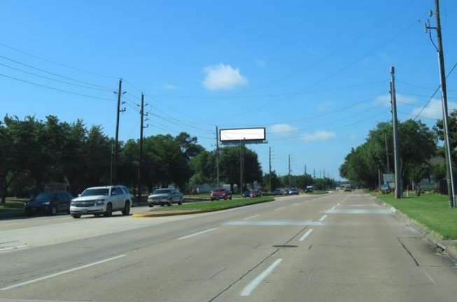 Location photo for Jones Rd near Wyndham Lakes Recreational Lake and Trail (Houston)