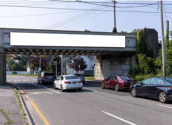 Location photo for N Railroad Ave near Montauk Hwy/Little East Neck Rd N (Babylon)