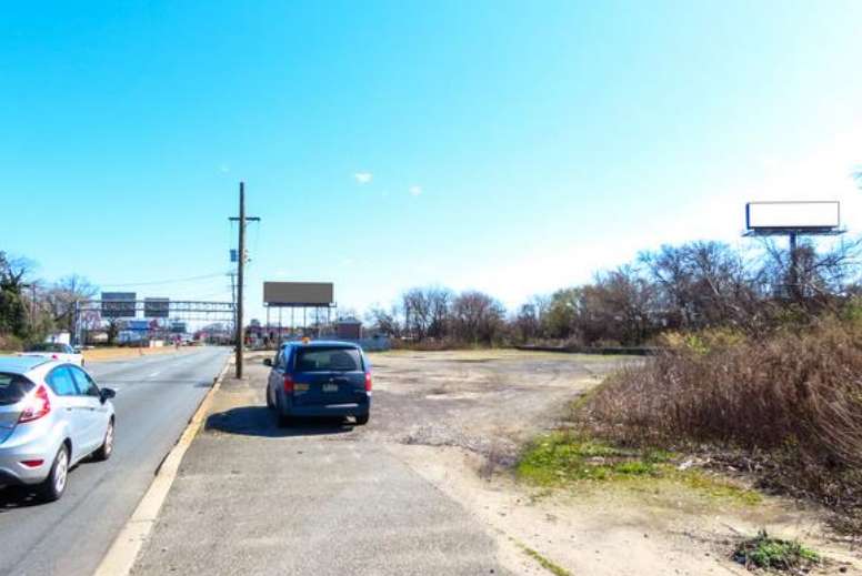Location photo for Strand Ave near DaVita Pennsauken Dialysis Center (Pennsauken)