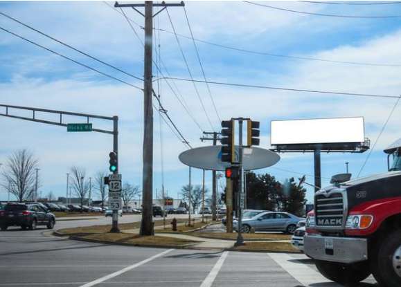 Location photo for Rand Rd near Falcon Park (Palatine)