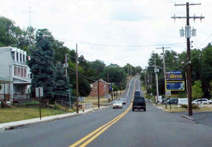 97S .5MI S/O LITTLESTOWN W/S LO F/N Media