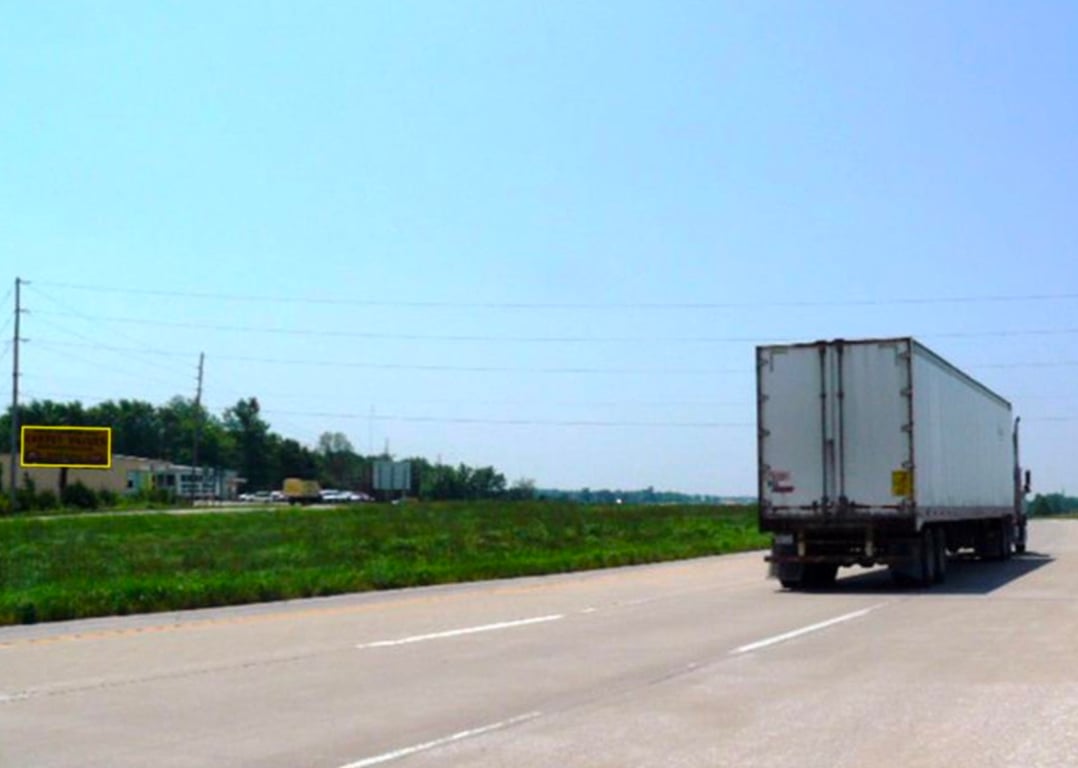 E/S HWY 54 3.6 M N/O CALLOWAY CO. LINE Media