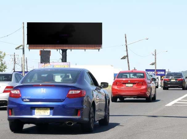 Rt 22 1 mi W/O Garden State Pkwy S/S F/E Media