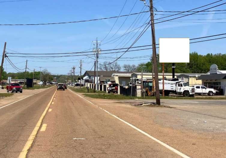 S Main Ave E/S, 530 ft S/O Samaria Bend Rd, S/F Media