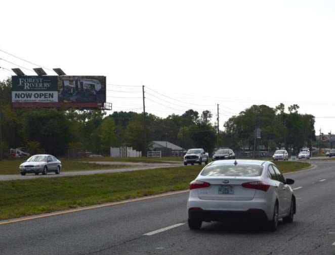 US 441 E/S 2.1 MI. S/O CR 484 Media