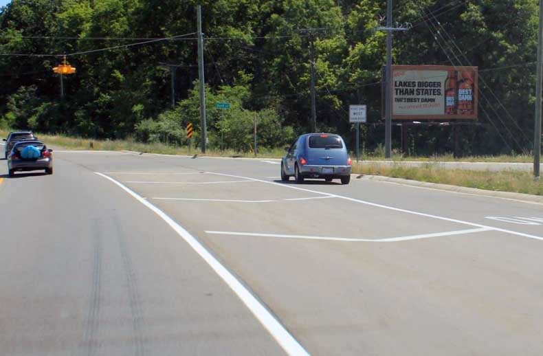 Telegraph Rd 25 ft N/O Hurd Rd ES Media