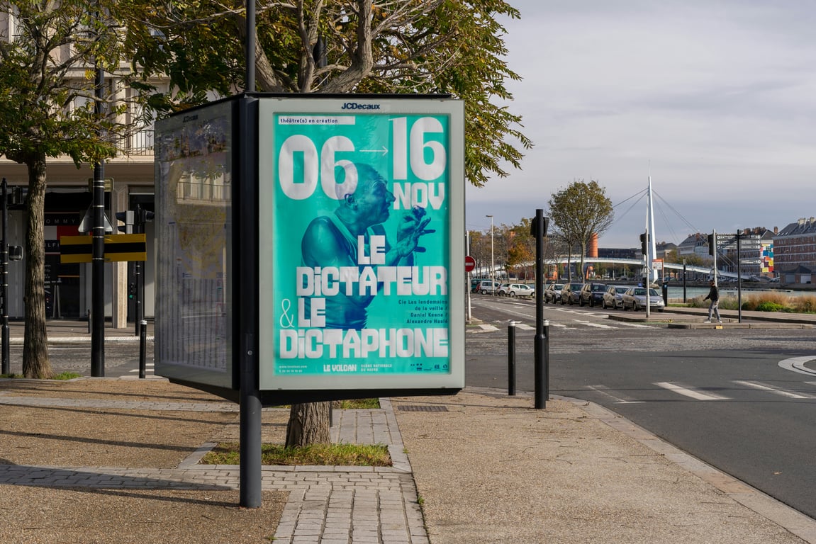 Kiosk advertising in out-of-home (OOH) advertising