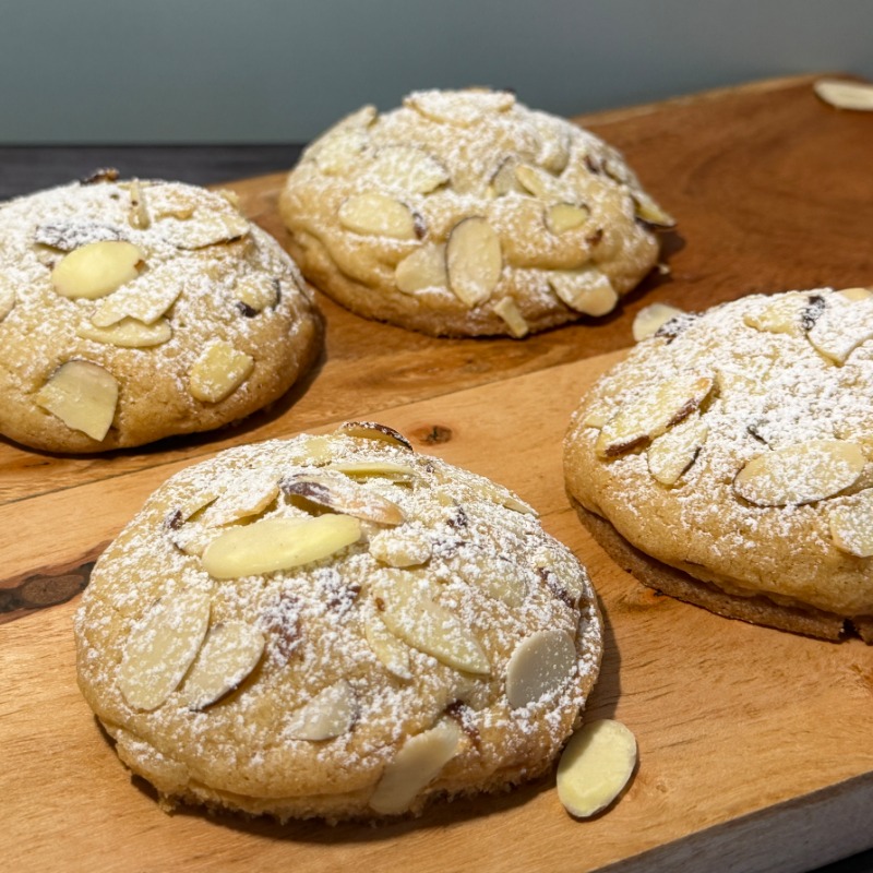 Almond Croissant Cookie