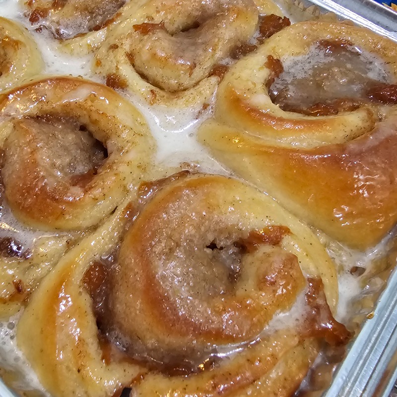 Peach Cobbler Crunch Sweet Buns